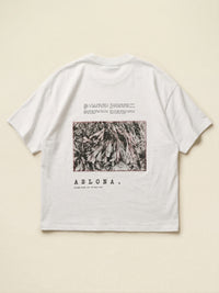 White oversize cotton tshirt with katagami embrodied photography of algues
